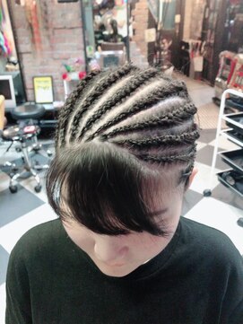 トリックストア(TRICK STORE) 前髪残しアシメコーンロー