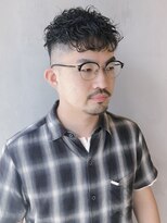 フランクスバーバーリザーブ 人形町店(FRANK’S BARBER RESERVE) ツーブロフェードスパイラル y