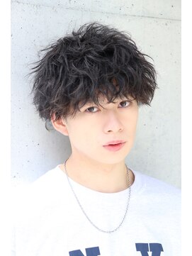 ネイビー(NAVY) 簡単スタイリング 無造作 ツイストスパイラルパーマ