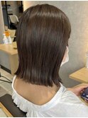 ベージュカラー×外ハネボブ