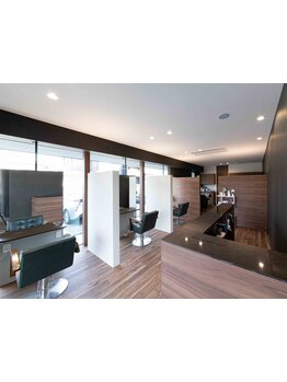 マンツーマン施術だからこそ築けるお客様とスタイリストの信頼関係☆私たちと築いてみませんか？