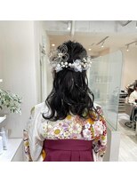 リア(li‘a)&nbsp;【li‘a】袴ヘア＊ゆるふわhalf up