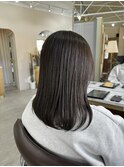 オリーブベージュ
