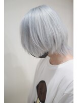 エクシア(EXCIA) ホワイト/ウルフ