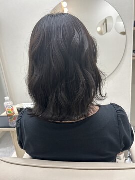 トッカ 広島(tocca) ダークグレー　レイヤーボブ【平谷】