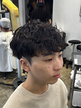 ザデイ カットアンドカルチャーショップ(THE DAY CUT&CULTURE SHOP) 波巻きスパイラルパーマ