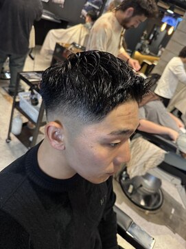 フランクスバーバー アンド ビアークラブ(FRANK'S BARBER and BEER CLUB) MEN’S HAIR/波巻ツイストスパイラル/フェザーパーマ/日比谷
