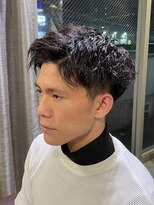 ブルニール 中崎町(BLEUNIR) ツイストスパイラル ソフトツイスト アップバング ツーブロック