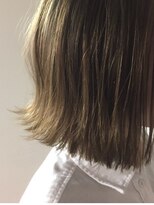 フロート 小阪店(float)&nbsp;くすみベージュ＿結婚式,前下がり,斜めバング