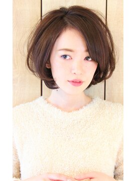 レウナ 外苑前(Reuna) 【３０代４０代50代】大人女性におススメひし形ボブ