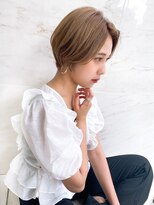 オーロ 緑地公園店(ORO)&nbsp;ピアス映えナチュラルショート/ミルクティーベージュ