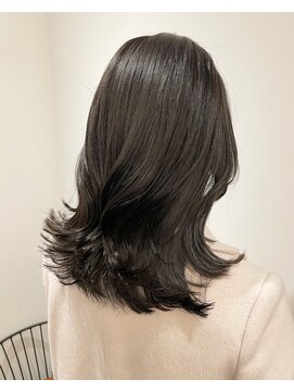 リリアーナ(LILIANA) 【LILIANA】大人気！くびれレイヤーカット