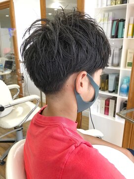 ヘッズ 本八幡店(HEADS) MEN'S HAIR  センターパート　ツイストスパイラル　コンマヘア