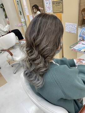 アンフィニー ポールスター店(ANFiNY) グラデーション