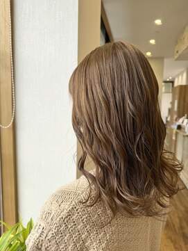 エ フュチュール(et Futur) ブリーチなし/ベージュカラー