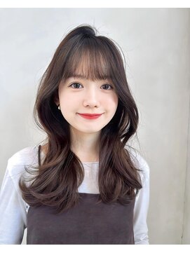 ティア(Tia.) ミディアム/グレージュ/韓国風/髪質改善トリートメント/縮毛矯正