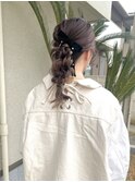 ラベンダーカラーを活かしたふわふわポニーアレンジ！