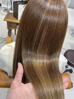 ネイロ 日本橋(NeiRo)&nbsp;小顔ショートボブハイライトカラー大人ショートカット白髪ぼかし