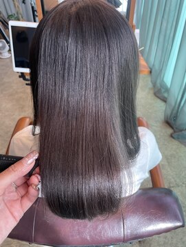 ルナバイルヴェール(LUNA by LeVert) くすみベージュ　透明感カラー