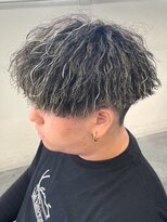 バース バイ ハピネス(BIRTH by happiness)&nbsp;奈良men'sホワイトメッシな　縦落ちツイストスパイラルパーマ