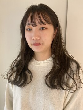 シー(thee) オリーブベージュ