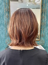 美髪 ヘアサロン(美髪 Hair salon) レイヤーショートボブ