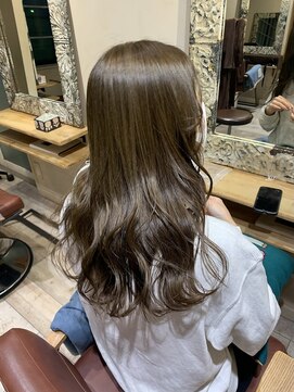 キャリコ(calico) 《maya》オリーブベージュ＊透明感カラー＊波巻き