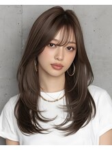 ウキ(uki)&nbsp;オリーブ　豊川　韓国　レイヤーカット