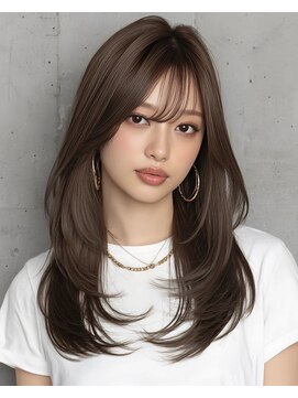 ウキ(uki) オリーブ　豊川　韓国　レイヤーカット