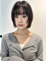トリッカ シブヤ(TRICCA SHIBUYA)&nbsp;小顔カット顔まわりレイヤーボブ外はね切りっぱなし20代渋谷