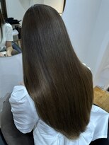 フォームフォローズファンクション 本郷(FORM FOLLOWS FUNCTION)&nbsp;乾かすだけでまとまるオリーブグレージュロン