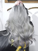 ブレイズヘアー(BLAZEhair) 【モノトーン×ハイトーン】ホワイト×ブリーチ4回