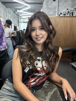 エッセンザ 梅田(ESSENZA)&nbsp;ハイライトカラーレイヤーカット海外レイヤーレイヤースタイル