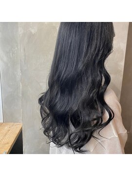 フリティ 大阪西梅田店(friity) ブルーブラック【梅田/大阪/西梅田/北新地】