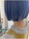 フラットボブ・ネイビーブルーで、モード感☆
