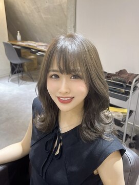 フルールバイリトル 新宿(FLEUR by little) 韓国風くびれミディアム