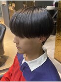 センターパート縮毛矯正マッシュ刈り上げ毛流れツーブロック