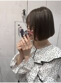 ボブヘア&アッシュベージュカラー