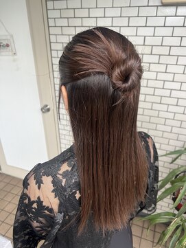 フェリーチェ(Felice) カチモリヘア ハーフアップ ストレート ナチュラル