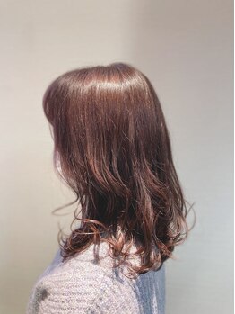 ナゴミノヒトトキ(NAGOMI NO HiTOTOKi)の写真/認定オージュアソムリエ在籍◎髪へのダメージを抑えたオーガニックカラー剤使用で理想のスタイルに♪