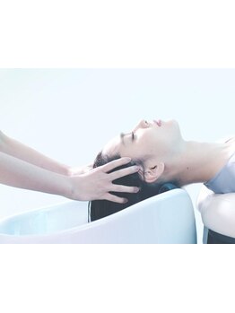 〈寄り添うサロン〉髪のお悩みに寄り添い理想のスタイルを叶えてくれる。髪の悩みを解消してくれる技術力◎