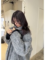 エイチ(811)&nbsp;レイヤーミニウルフチェリーブラウンショート美髪前下がりボブ