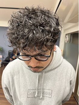 リンクザバーバー(LINK the BARBER)の写真/【東大阪/高井田】あなたにピッタリなパーマスタイルをご提案します◎/カット＋パーマ￥12,650