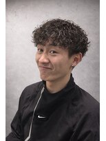 ワンワンオー バーバーショップ 長浜店(@110 BARBER SHOP)&nbsp;強めのパーマ×ツーブロックで個性的なショートヘア