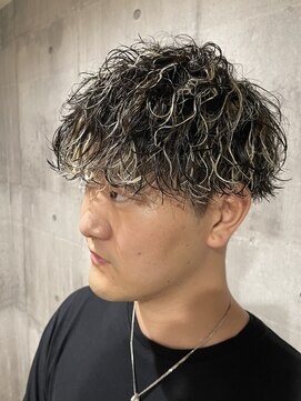 アンダーバーホワイト 南海難波店(_WHITE) 波巻きパーマ×ハイライト