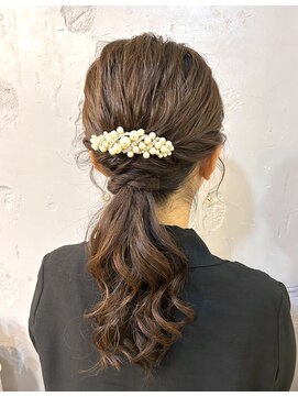 エフェ(effet) ウェーブローポニー