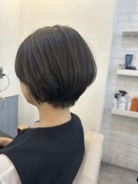 トッカ ヘアアンドトリートメント 難波店 大人かわいいくびれショートボブ