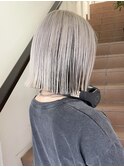 ミルクティーアッシュグレージュハイトーンカラーウルフボブ