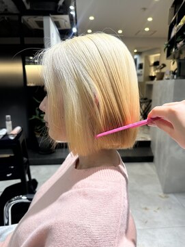 ノブレス ノアール(NOBLESSE NOIR) 抜きっぱなしルーツ/ぷつっとボブ