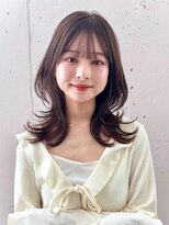 ヘアラウンジ ビーチ 青山 外苑前(hair lounge BEACH) 柔らかく透けるオリーブグレージュ外ハネくびれヘア